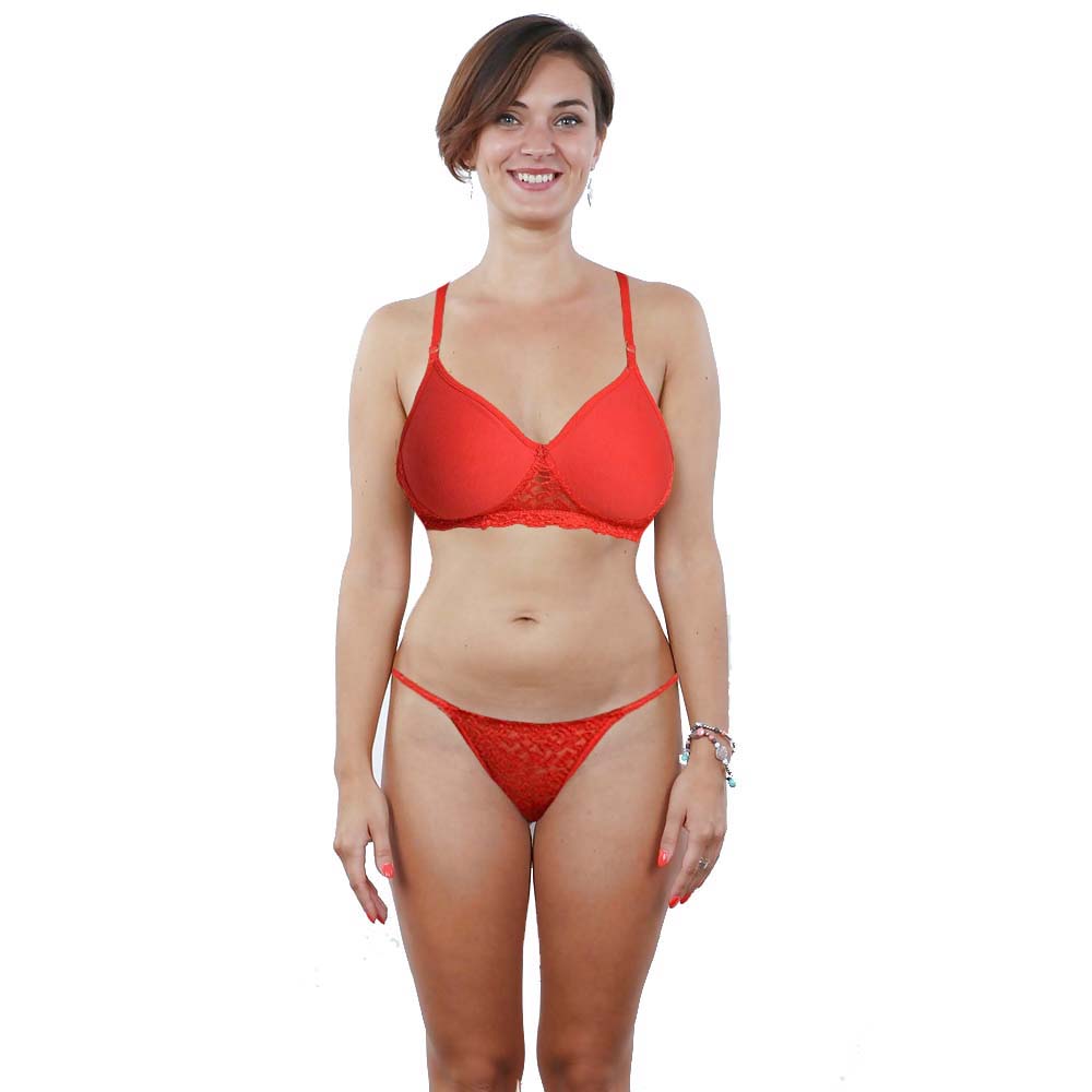 Conjunto de tanga con sujetador acolchado rojo sexy